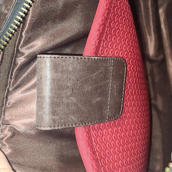 Velez Leather Laptop Briefcase - Picture 8 of 11